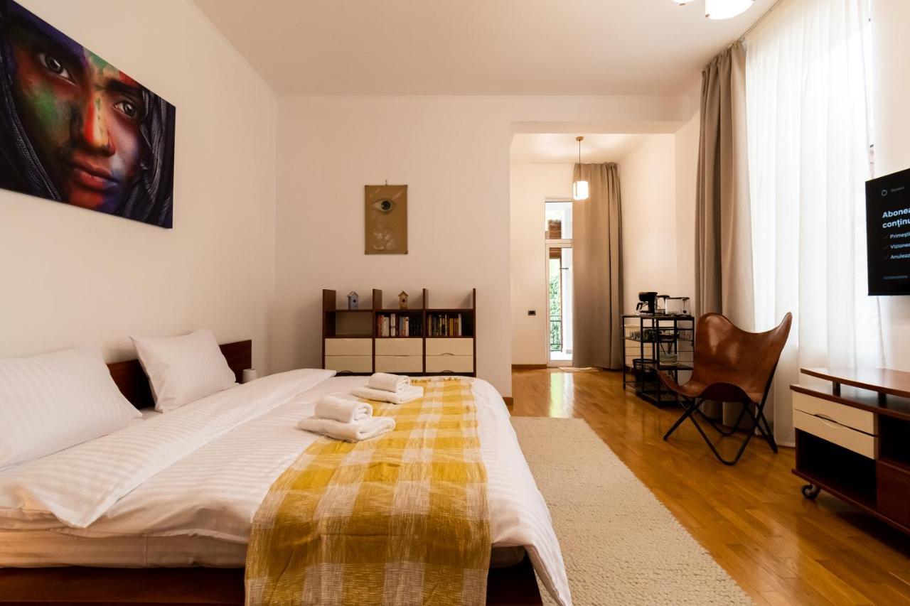 Residence 48 Beautiful Building Within Moments From The Old Town Of Brașov Exterior foto