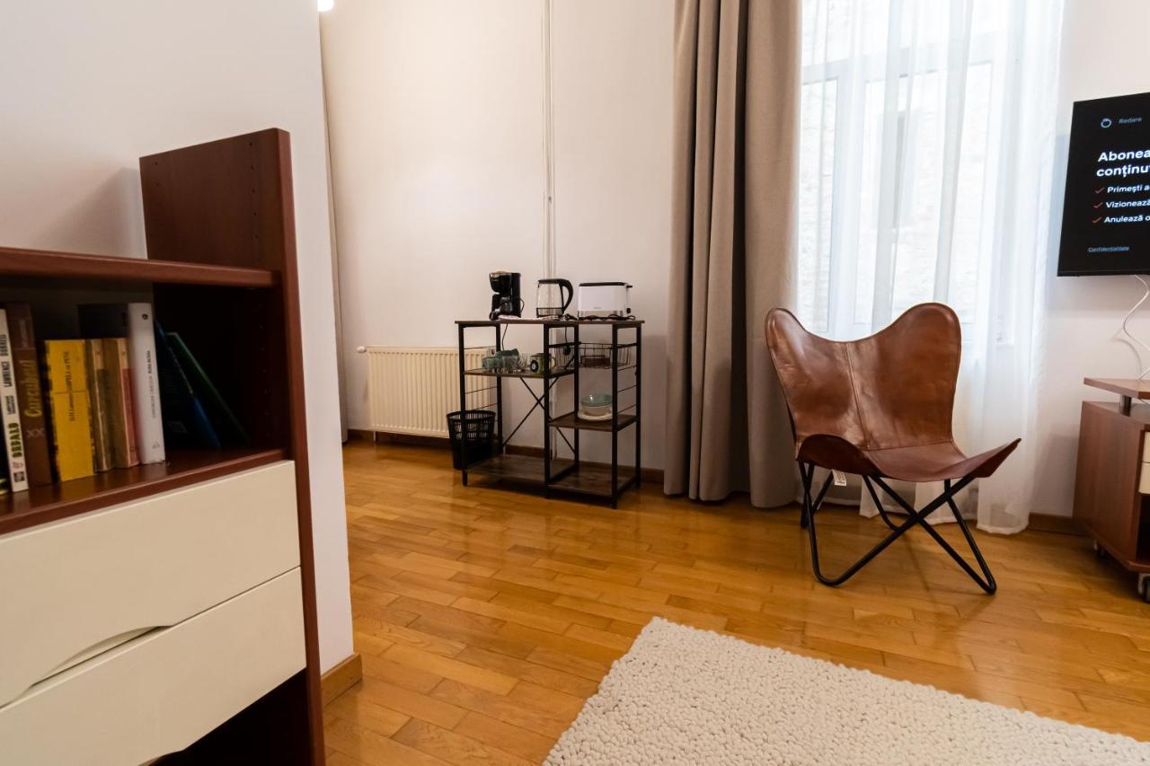 Residence 48 Beautiful Building Within Moments From The Old Town Of Brașov Exterior foto